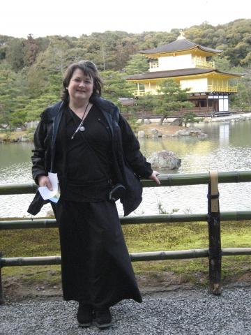 Skirts and Snow in Japan with macabi skirt
