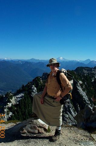 Hiking in the Cascades with Macabi skirt