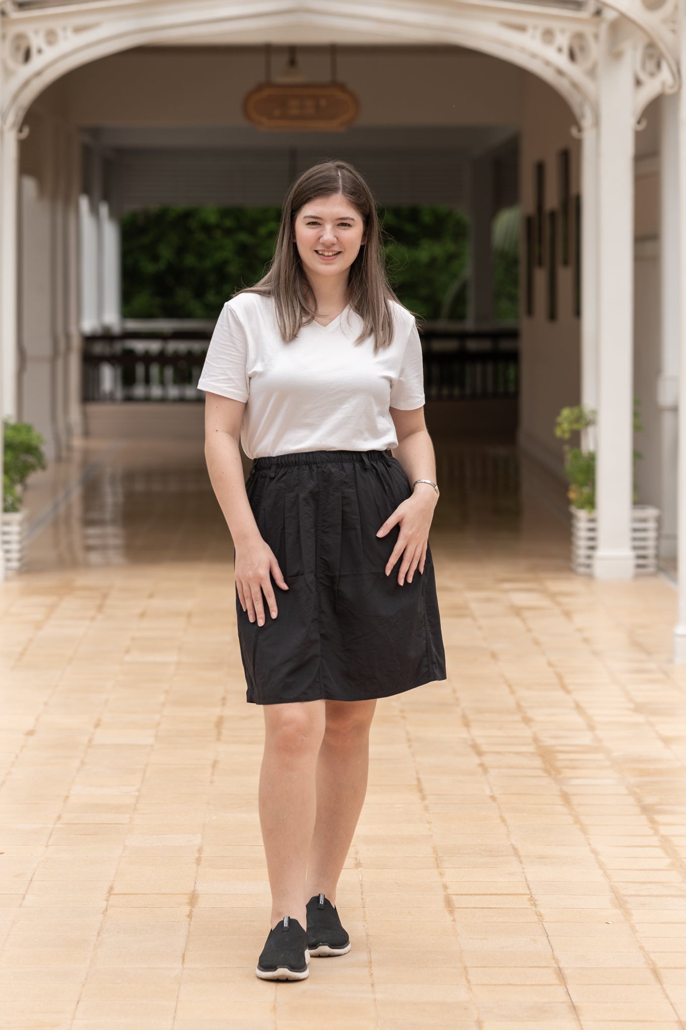 Macabi Knee Length Skirt - Black – Macabi Skirts